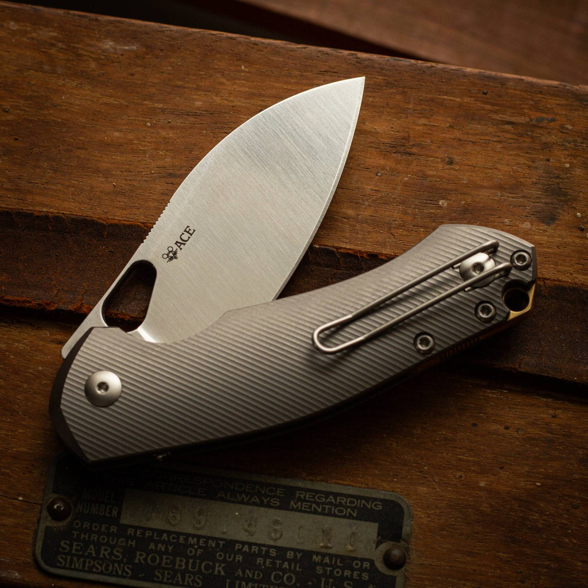 ACE Biblio XL - Titanium Magnacut