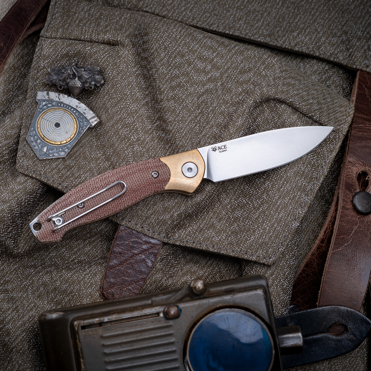 Farley Bolstered - Natural Canvas | GiantMouse