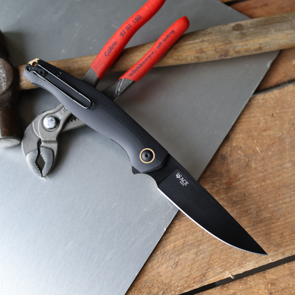 ACE Sonoma V2 - Blackout - EDC knife - The blade steel is Elmax, Black PVD Finish.