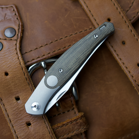 GiantMouse GM7 - EDC knife - Green Canvas Micarta Handle - Stainless Steel. Satin Finish Blade